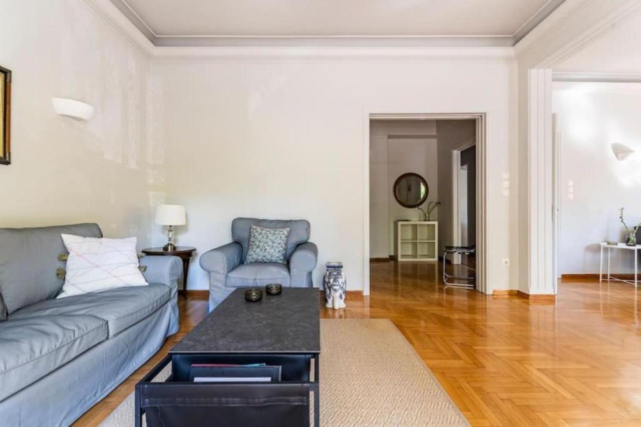 Spacious Renovated Flat In The Athens Riviera Luaran gambar