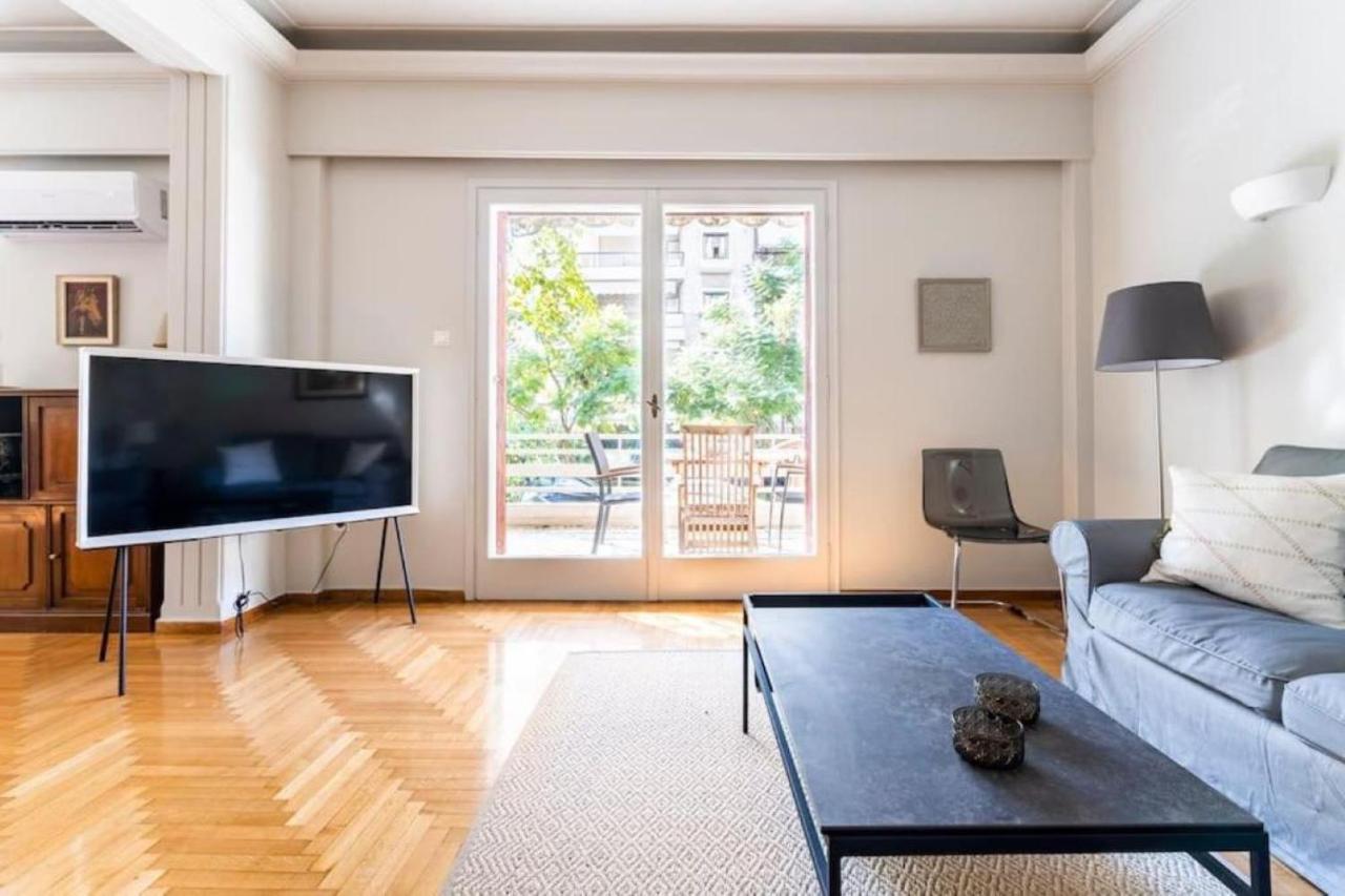 Spacious Renovated Flat In The Athens Riviera Luaran gambar