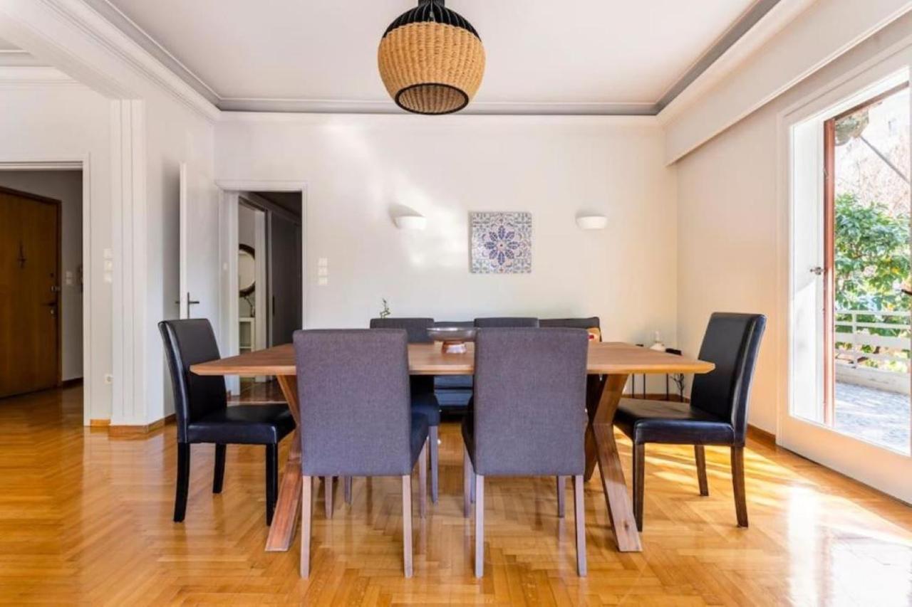 Spacious Renovated Flat In The Athens Riviera Luaran gambar