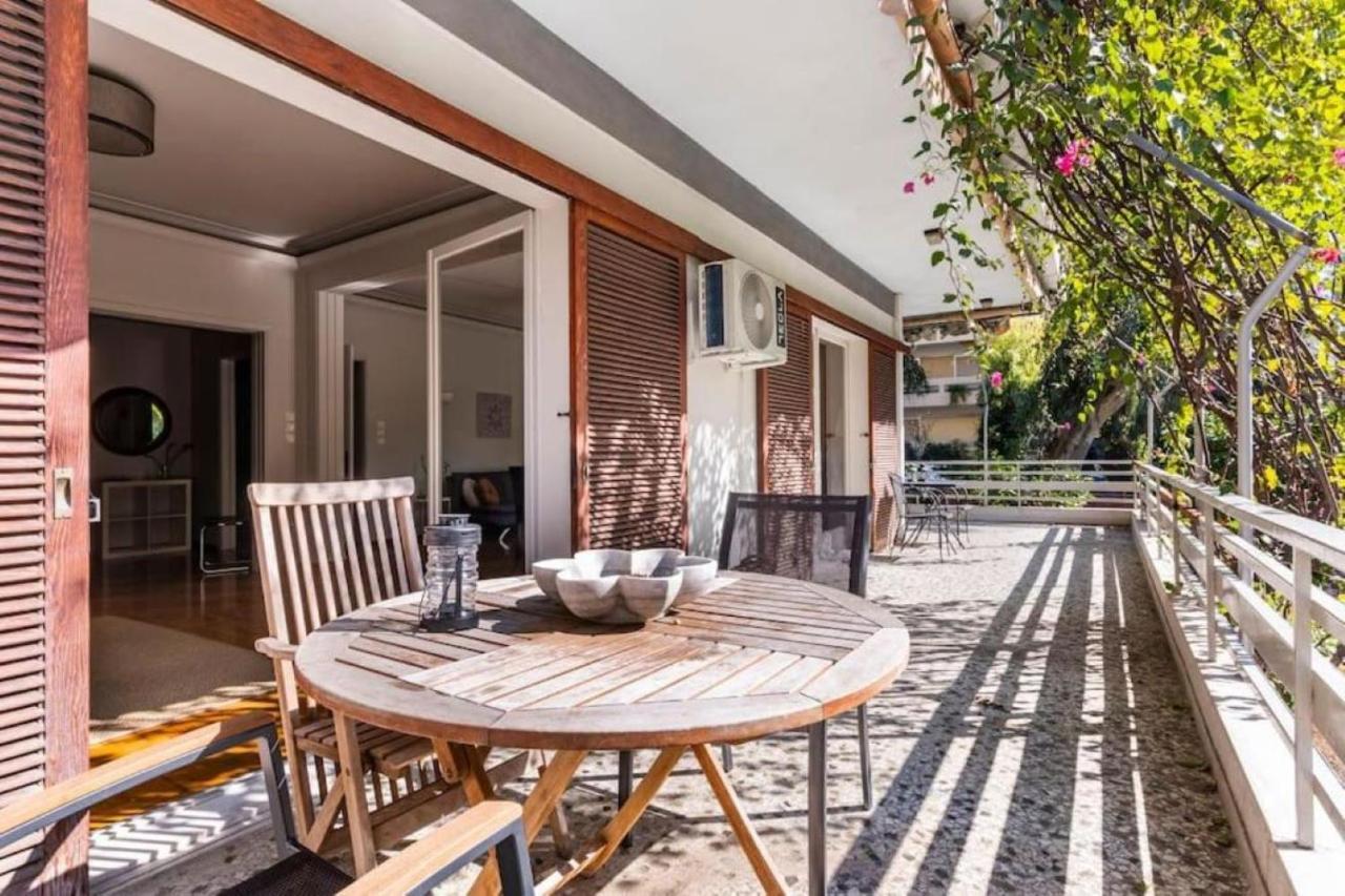 Spacious Renovated Flat In The Athens Riviera Luaran gambar